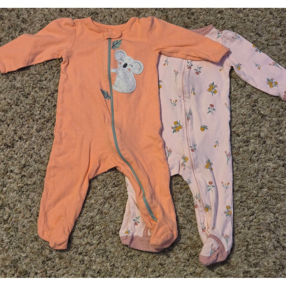 Bundle Of 2 Sleepers Baby Size‎ 6-9 Months Carter's
